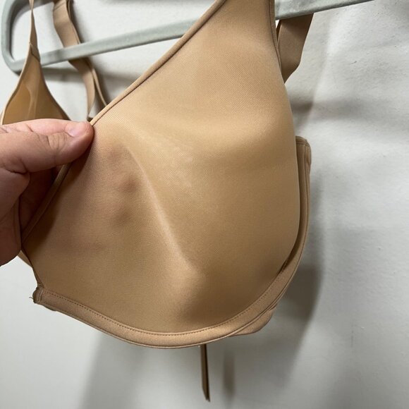 Skims Weightless scoop clay Underwire Bra With Adjustable Straps Size 34H - Picture 4 of 9